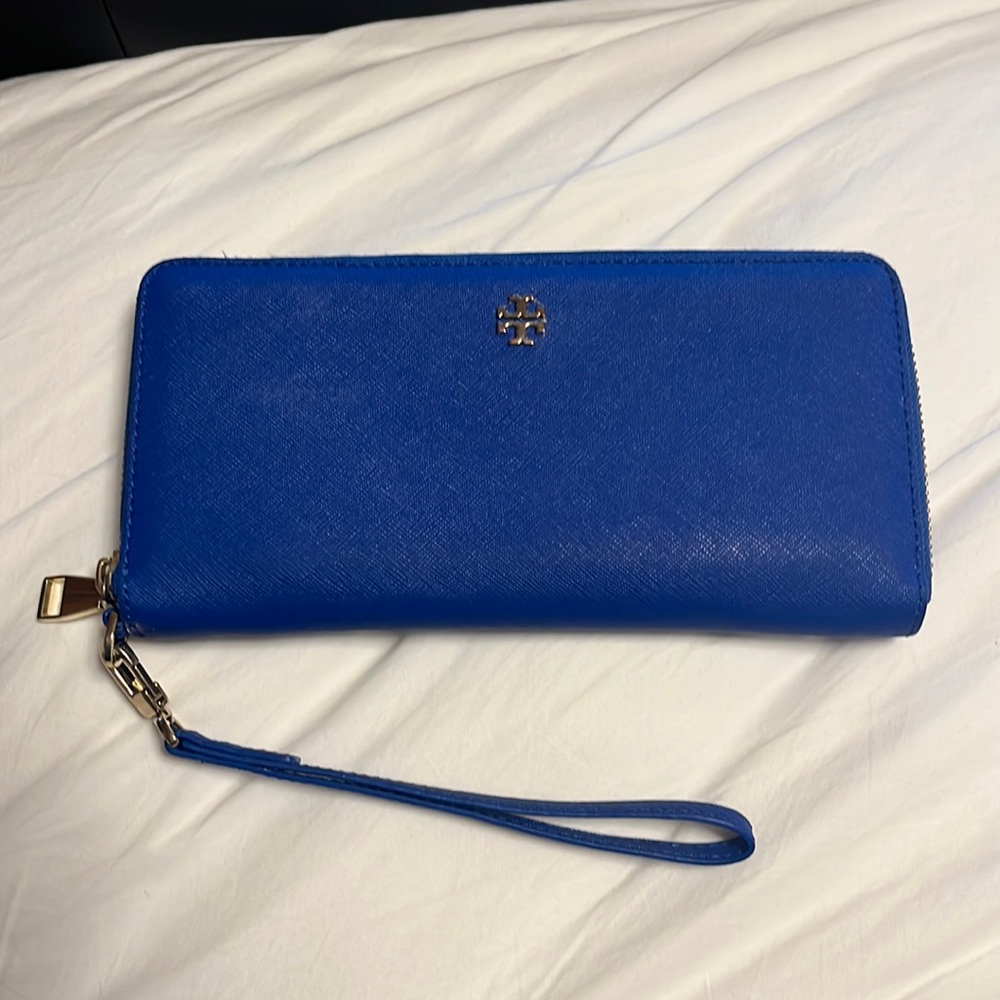 Tory Burch large travel wallet